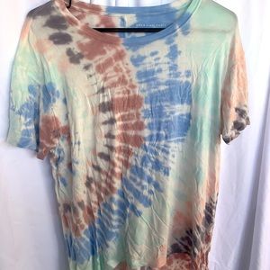 Women’s American eagle tshirt